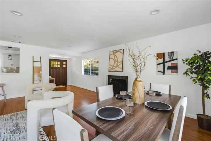 4981 Paseo Segovia, Irvine, California 92603