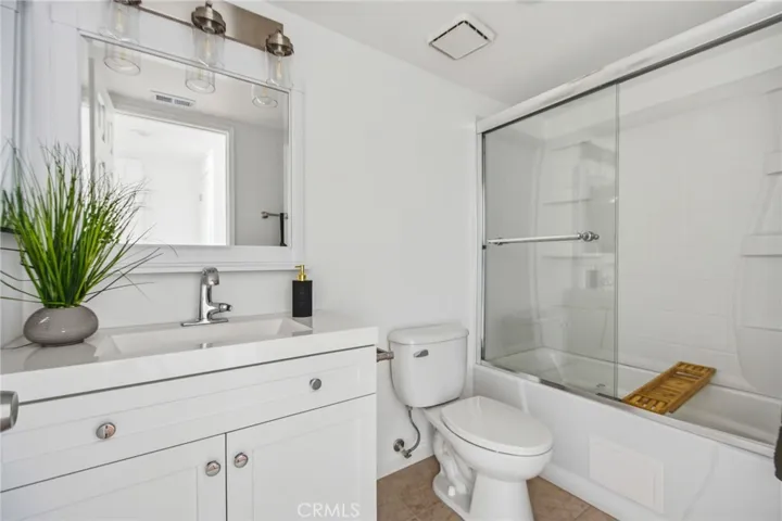4981 Paseo Segovia, Irvine, California 92603