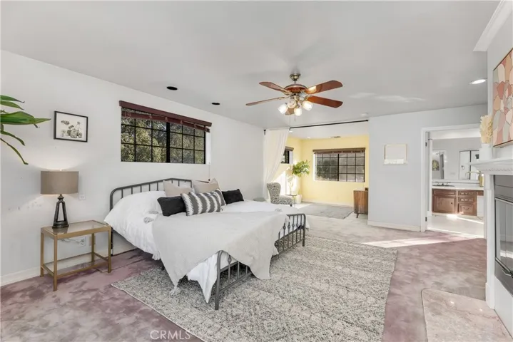 9348 Tujunga Canyon, Tujunga, California 91042