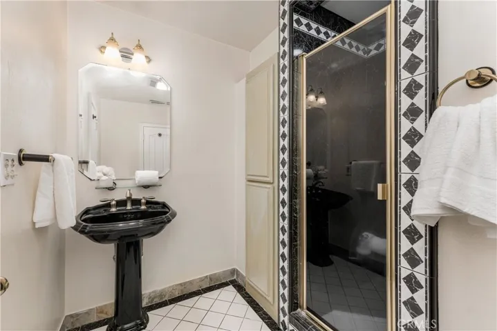9348 Tujunga Canyon, Tujunga, California 91042