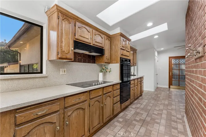 9348 Tujunga Canyon, Tujunga, California 91042