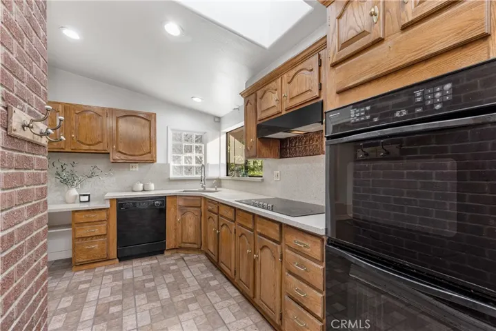 9348 Tujunga Canyon, Tujunga, California 91042