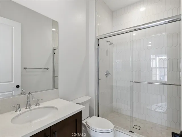 Secondary Bathroom 3: Esen Modern Farmhouse - Bella Terra Collection at Tesoro - Photo of a different homesite of another Esen type floor plan - Not actual home for sale
