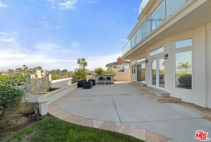 8261 Rees Street, Playa Del Rey, California 90293