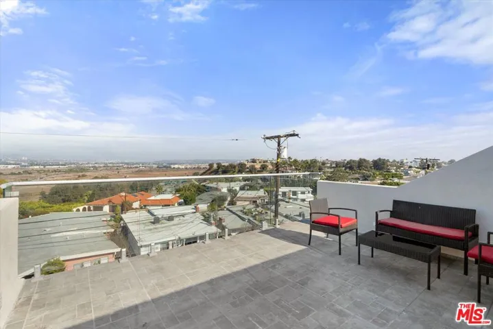 8261 Rees Street, Playa Del Rey, California 90293