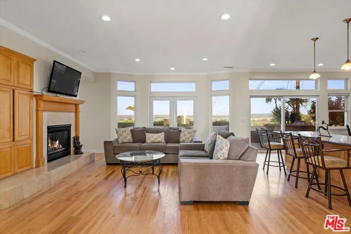 8261 Rees Street, Playa Del Rey, California 90293