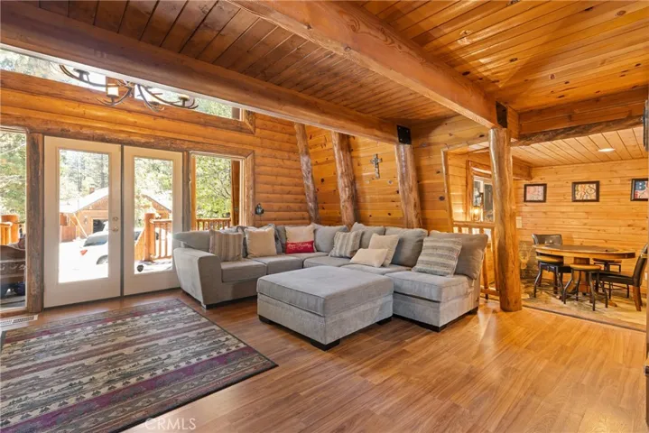 792 Golden West, Big Bear Lake, California 92315