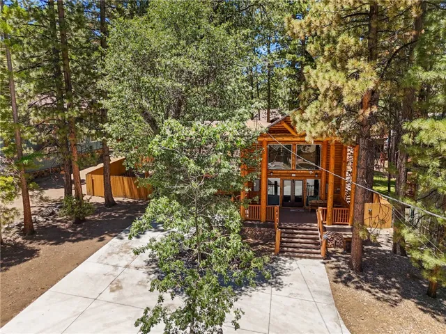 792 Golden West, Big Bear Lake, California 92315
