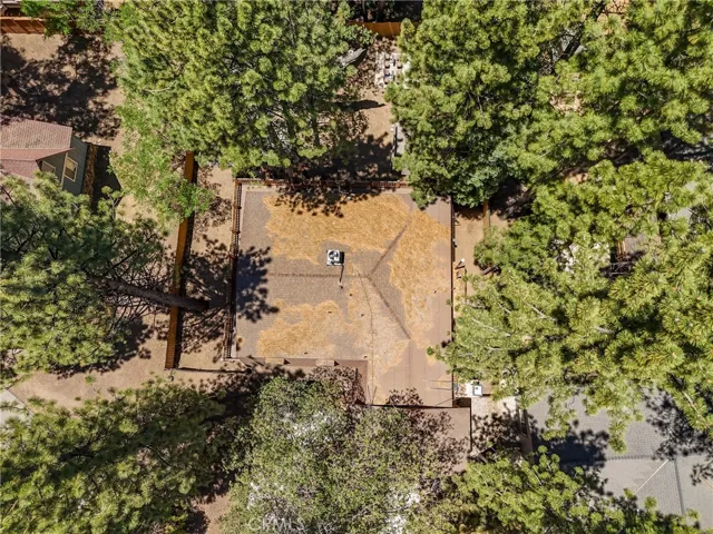 792 Golden West, Big Bear Lake, California 92315