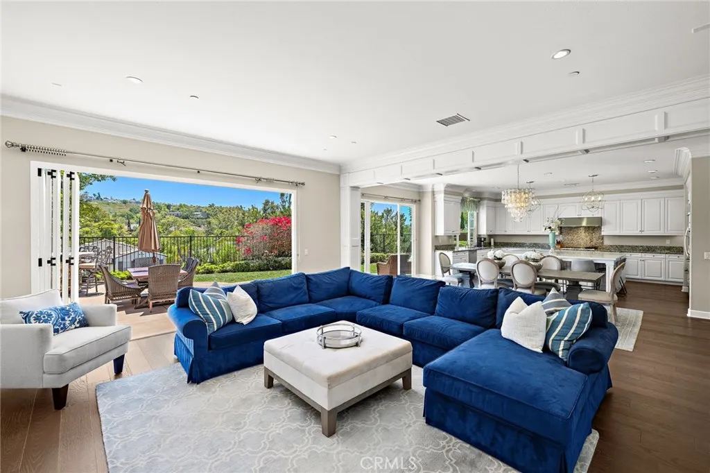 7322 Calle Pera, Carlsbad, California 92009 — photo 4
