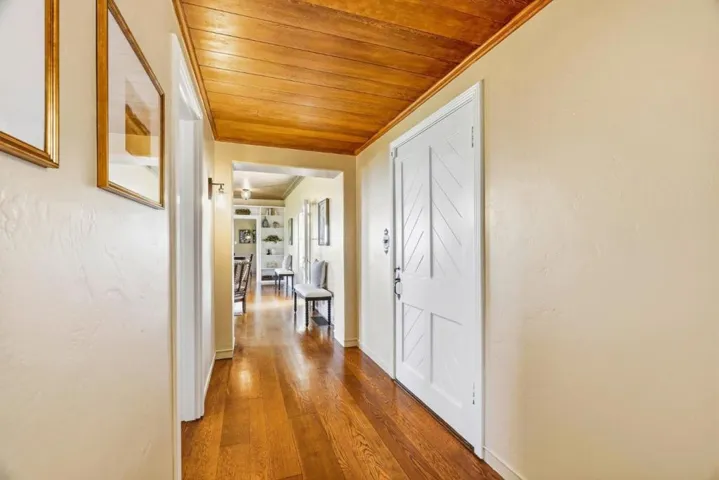 31 S Circle Dr, Santa Cruz, California 95060