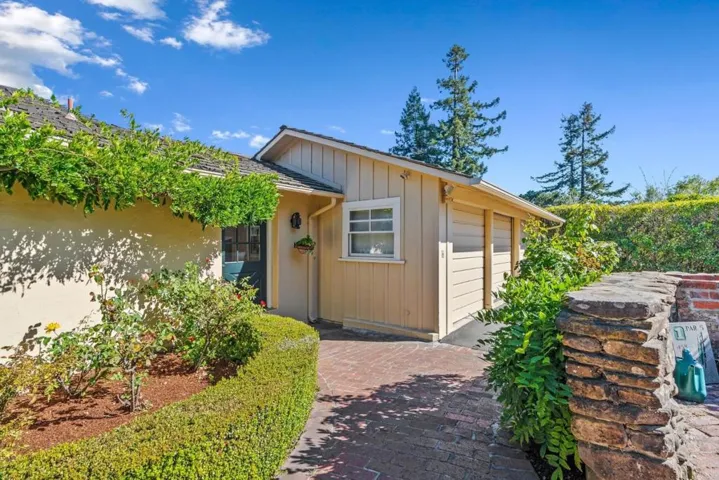 31 S Circle Dr, Santa Cruz, California 95060