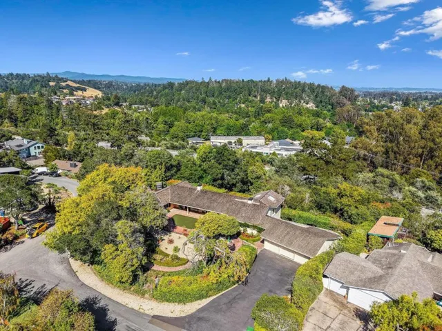 31 S Circle Dr, Santa Cruz, California 95060