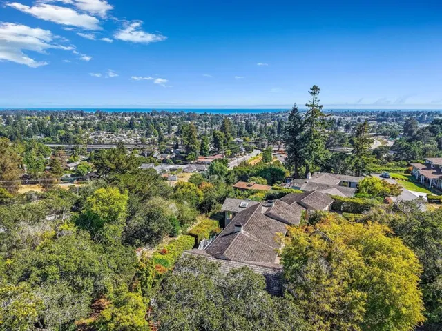 31 S Circle Dr, Santa Cruz, California 95060