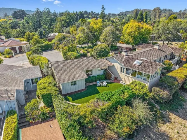 31 S Circle Dr, Santa Cruz, California 95060
