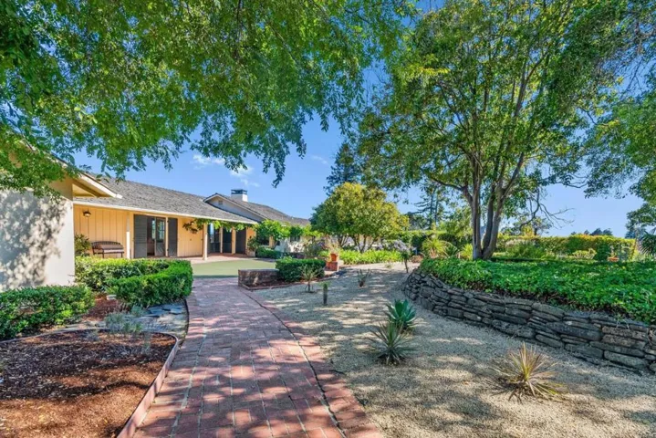 31 S Circle Dr, Santa Cruz, California 95060