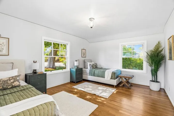 31 S Circle Dr, Santa Cruz, California 95060