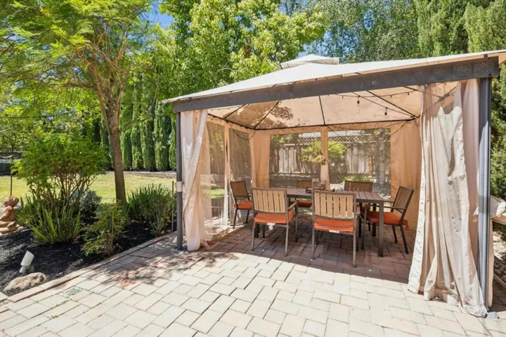 193 Bacigalupi Drive, Los Gatos, California 95032