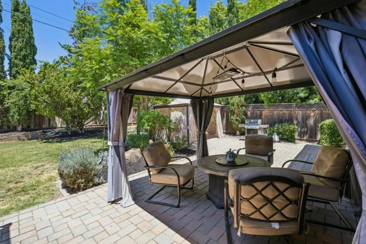 193 Bacigalupi Drive, Los Gatos, California 95032