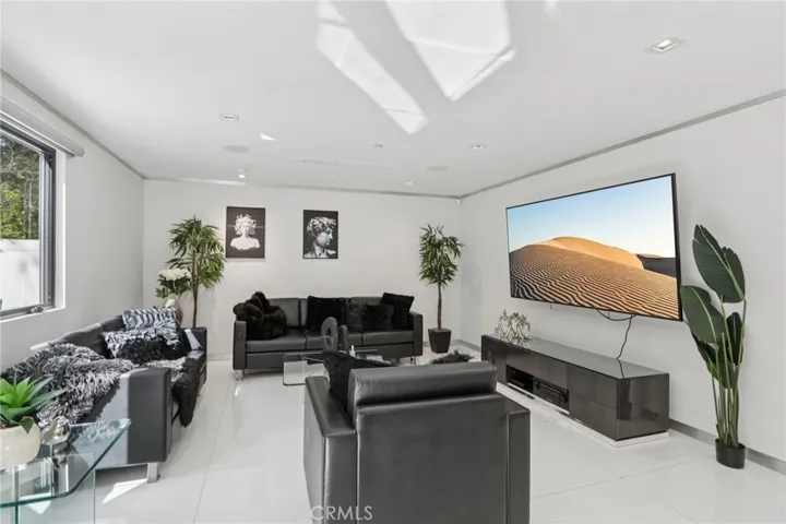 23670 Park Andorra, Calabasas, California 91302