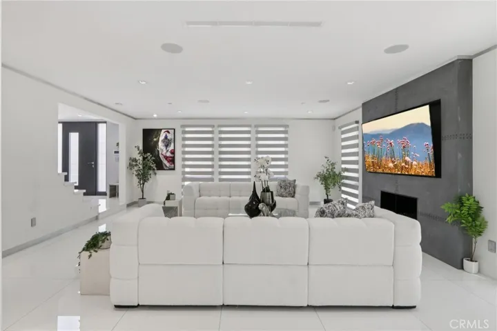 23670 Park Andorra, Calabasas, California 91302