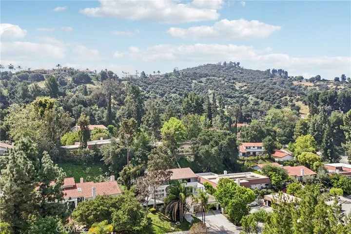23670 Park Andorra, Calabasas, California 91302