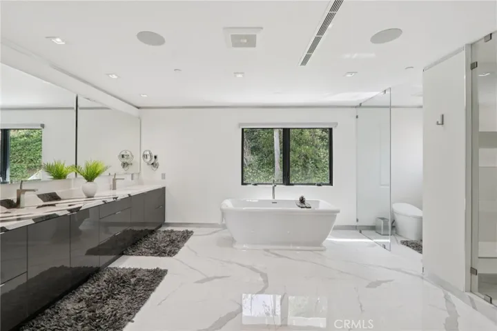 23670 Park Andorra, Calabasas, California 91302