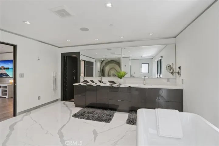 23670 Park Andorra, Calabasas, California 91302