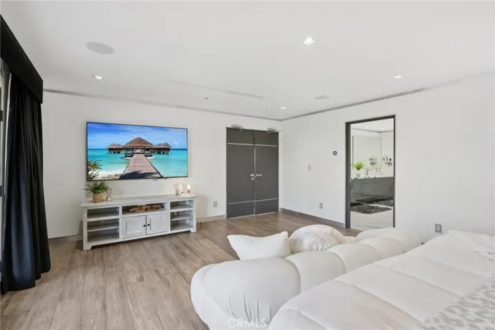 23670 Park Andorra, Calabasas, California 91302