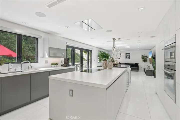 23670 Park Andorra, Calabasas, California 91302