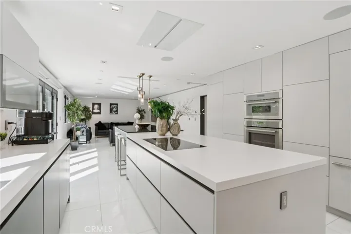 23670 Park Andorra, Calabasas, California 91302