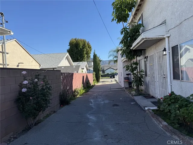 1953 N Parish rear driveway