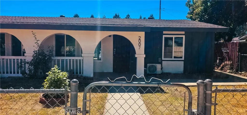 2007 Baudin, Pomona, California 91766