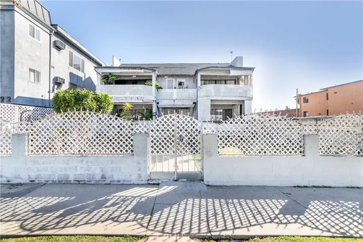 1716 Winona Boulevard, Los Angeles, California 90027