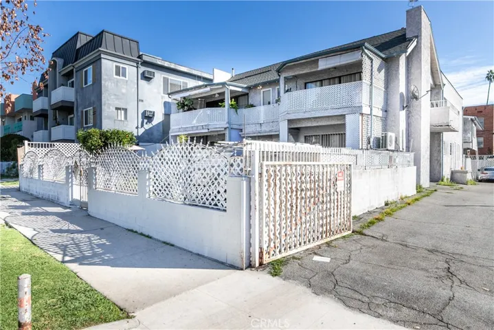 1716 Winona Boulevard, Los Angeles, California 90027