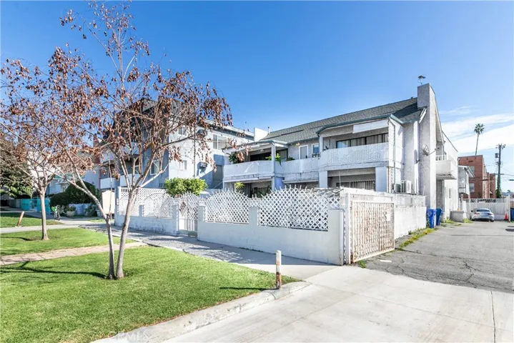 1716 Winona Boulevard, Los Angeles, California 90027
