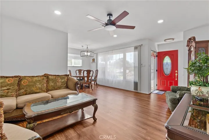 4503 Darien, Torrance, California 90503