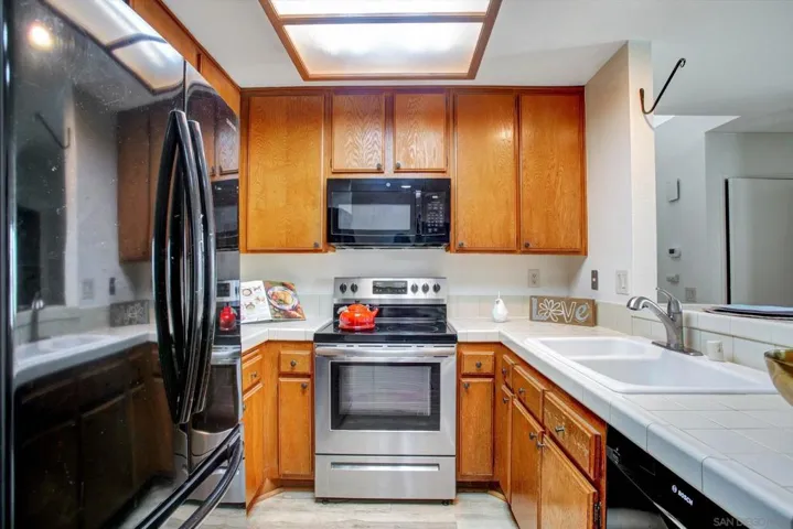 4230 Porte De Palmas 43, San Diego, California 92122
