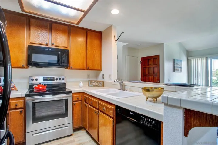 4230 Porte De Palmas 43, San Diego, California 92122