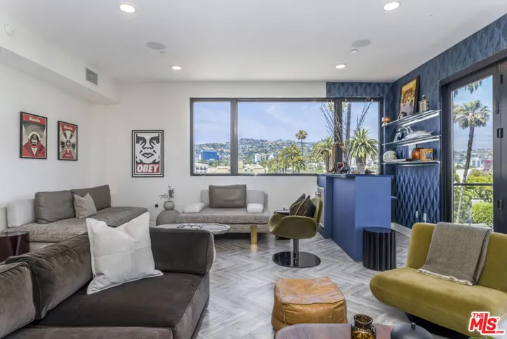 137 N Doheny Drive 2, Los Angeles, California 90048