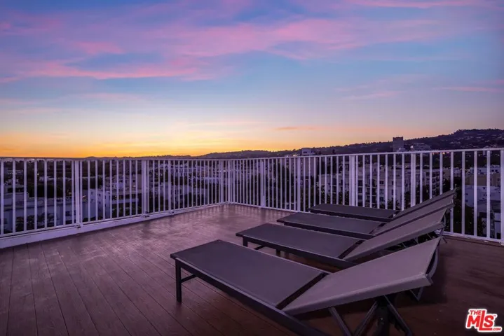 137 N Doheny Drive 2, Los Angeles, California 90048