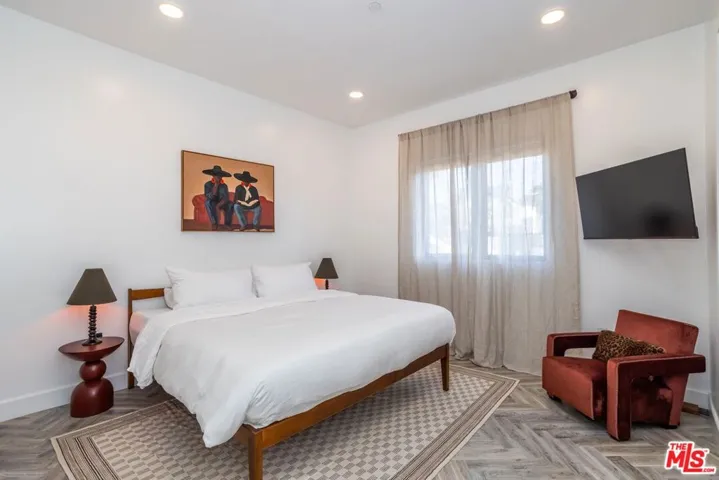 137 N Doheny Drive 2, Los Angeles, California 90048