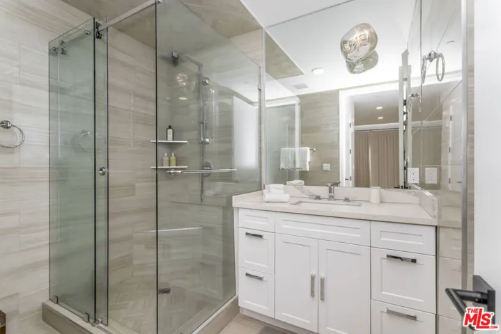 137 N Doheny Drive 2, Los Angeles, California 90048