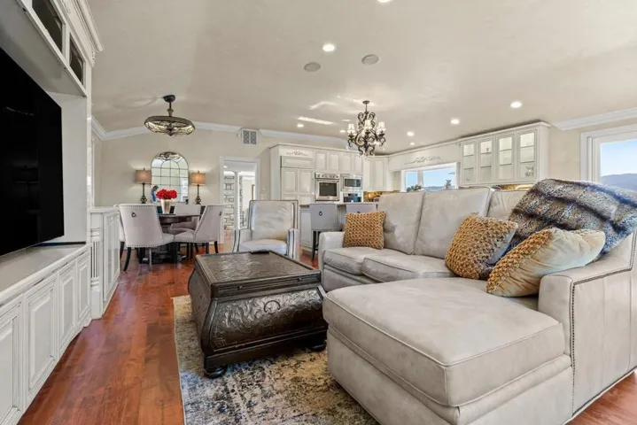 15333 Kennedy Road, Los Gatos, California 95032