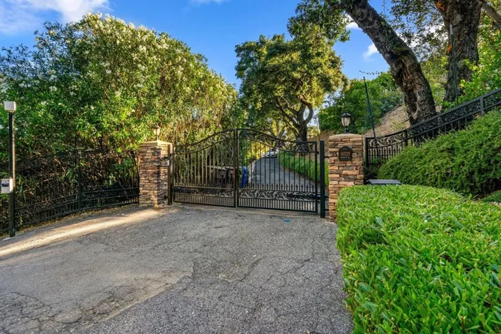 15333 Kennedy Road, Los Gatos, California 95032