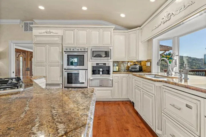 15333 Kennedy Road, Los Gatos, California 95032