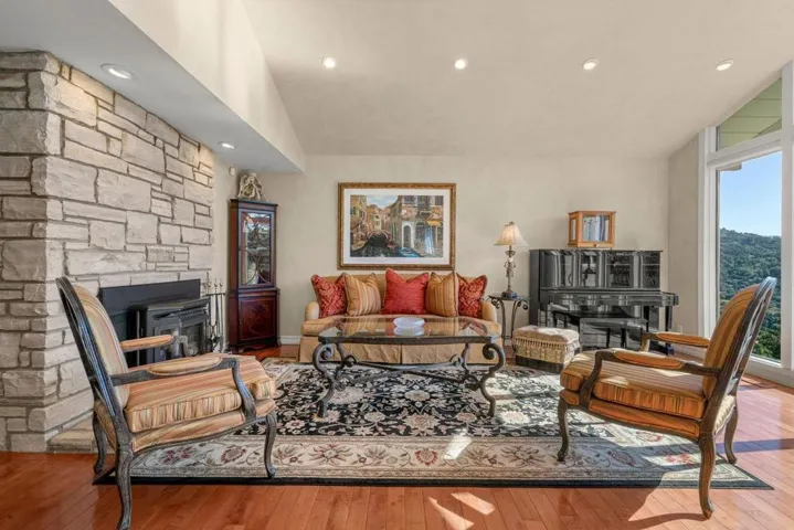 15333 Kennedy Road, Los Gatos, California 95032