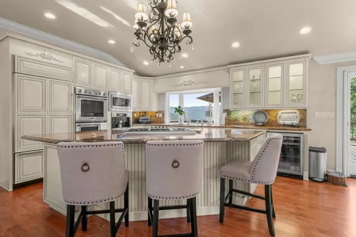15333 Kennedy Road, Los Gatos, California 95032
