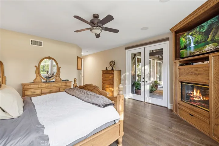 26801 Van Gogh Lane, Valencia, California 91355