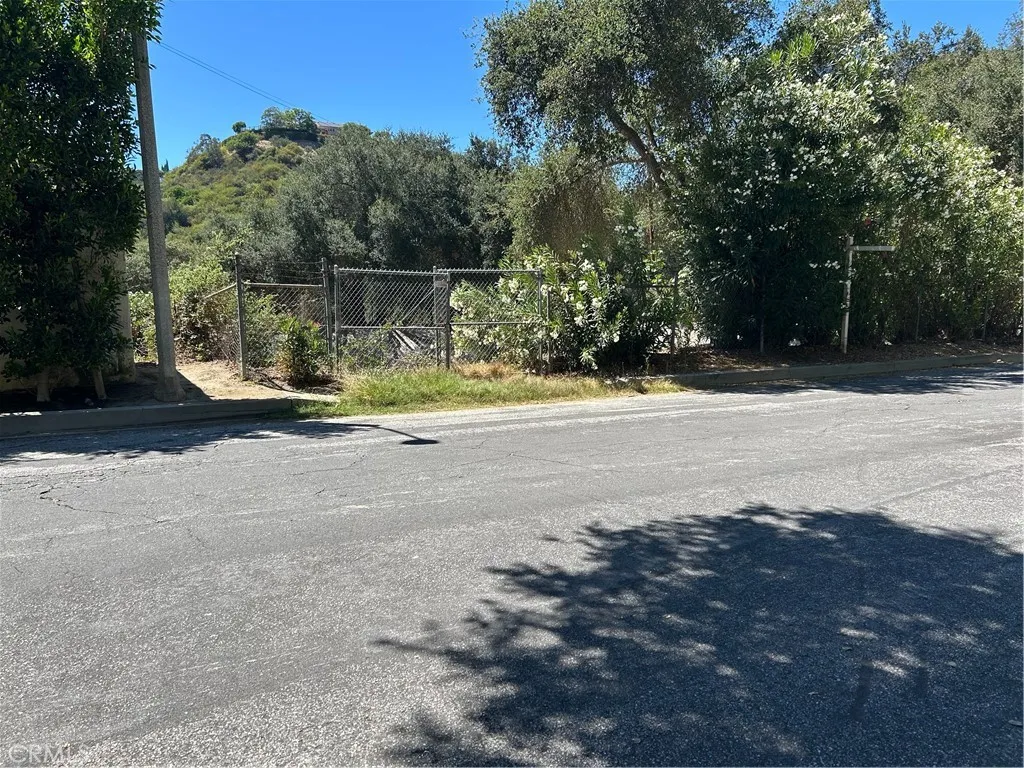 2451 Nalin Dr, Los Angeles, California 90077 — photo 5